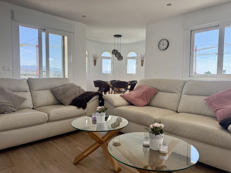 Villa for Sale in Estepona, Malaga 11