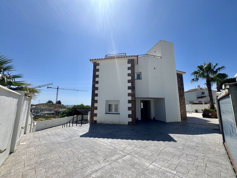 Villa for Sale in Estepona, Malaga 67