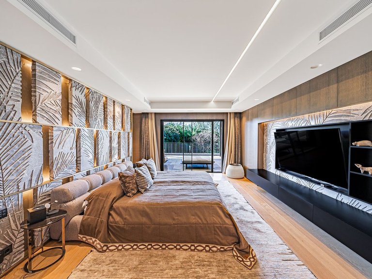 Villa for Sale in Marbella, Malaga 38