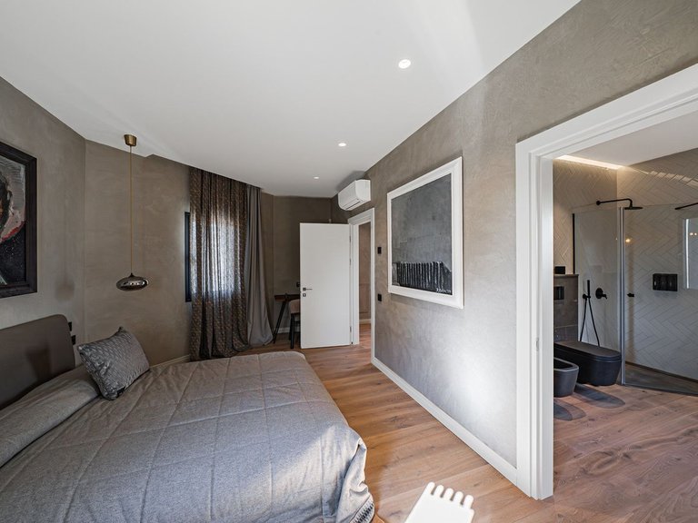 Villa for Sale in Marbella, Malaga 44