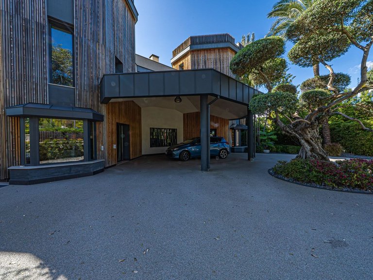 Villa for Sale in Marbella, Malaga 56