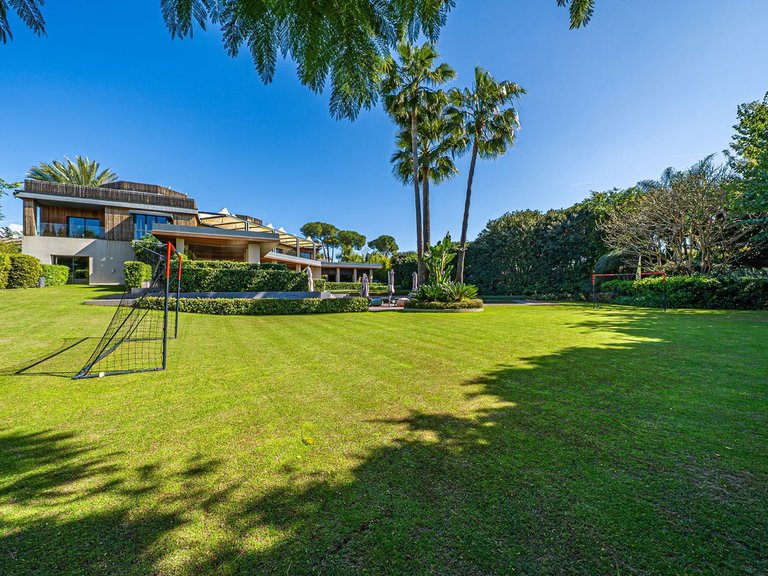Villa for Sale in Marbella, Malaga 66
