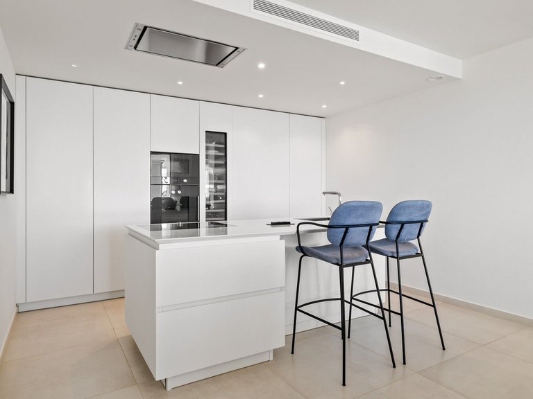 Apartment for Sale in Nueva Andalucía, Malaga 22