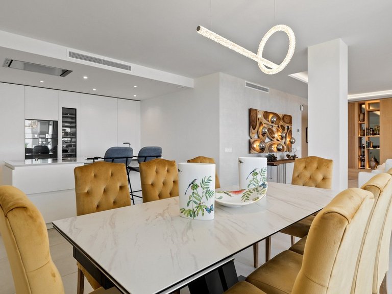 Apartment for Sale in Nueva Andalucía, Malaga 23