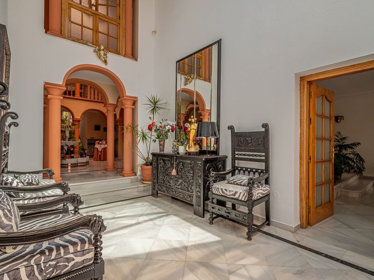 Villa for Sale in Benalmadena Costa, Malaga 10