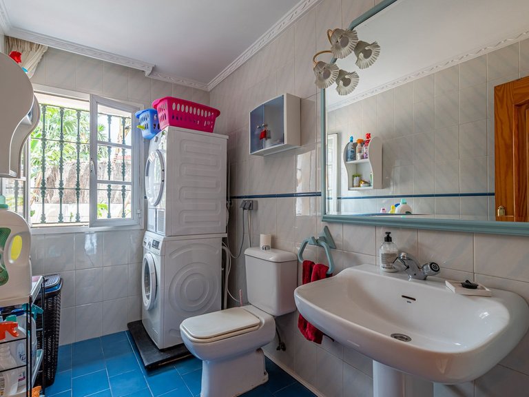 Villa for Sale in Benalmadena Costa, Malaga 19