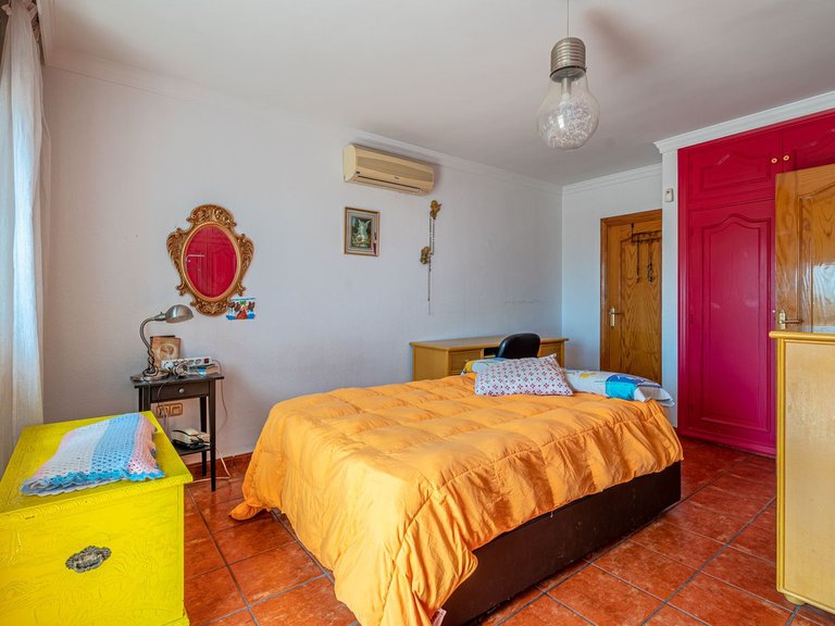 Villa for Sale in Benalmadena Costa, Malaga 28