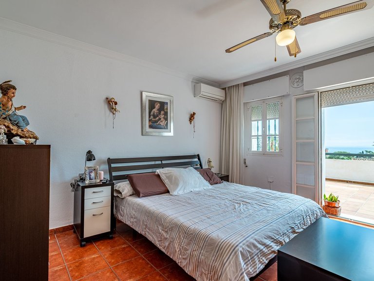 Villa for Sale in Benalmadena Costa, Malaga 29