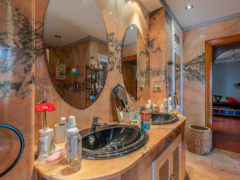 Villa for Sale in Benalmadena Costa, Malaga 32