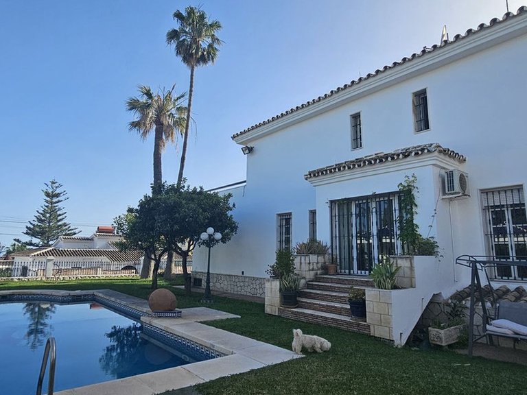 Villa for Sale in Benalmadena Costa, Malaga 8
