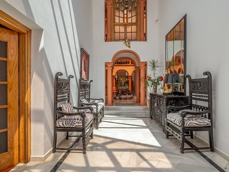 Villa for Sale in Benalmadena Costa, Malaga 9
