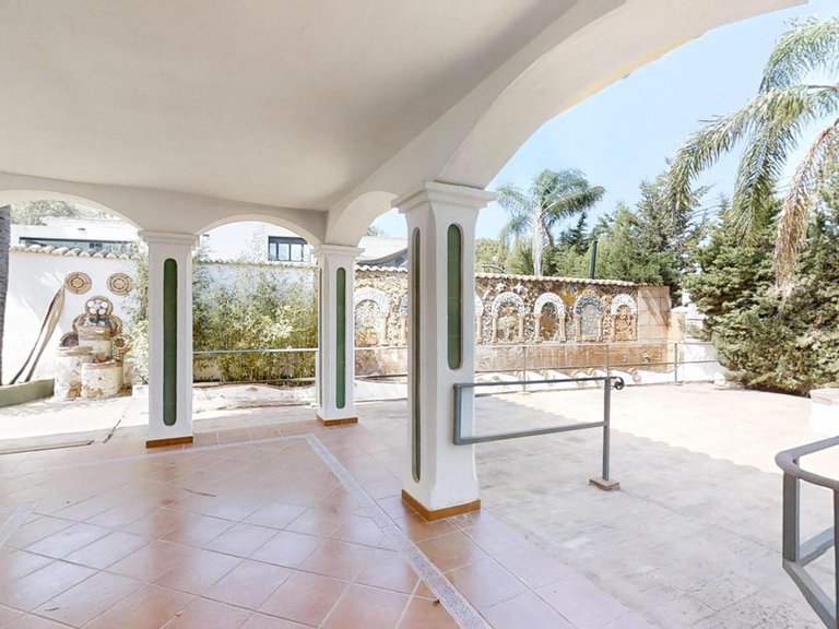 Villa for Sale in Alhaurín De La Torre, Malaga 12