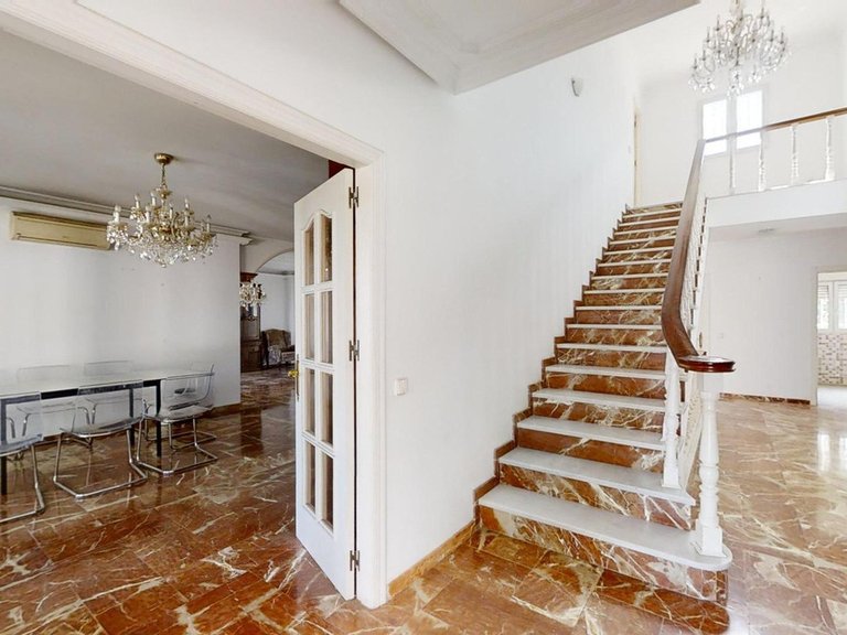 Villa for Sale in Alhaurín De La Torre, Malaga 37
