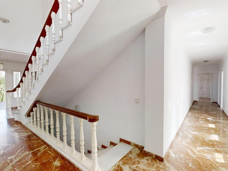 Villa for Sale in Alhaurín De La Torre, Malaga 38