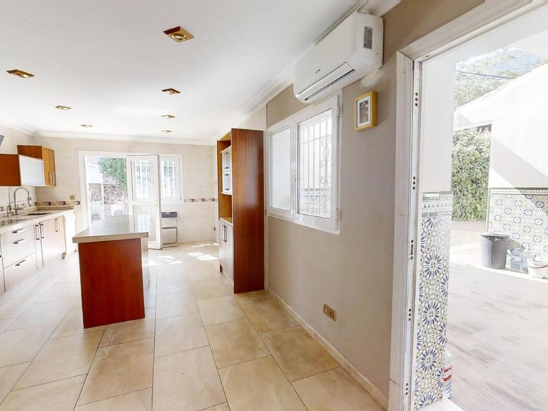 Villa for Sale in Alhaurín De La Torre, Malaga 43