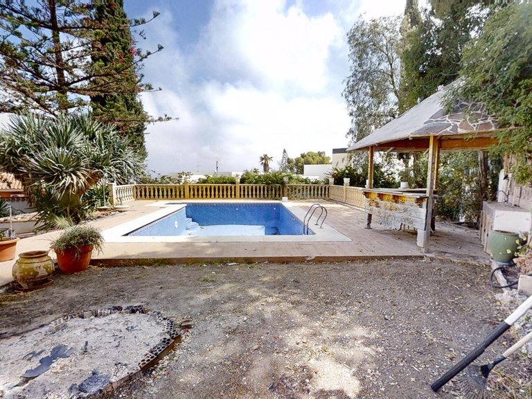 Villa for Sale in Alhaurín De La Torre, Malaga 7