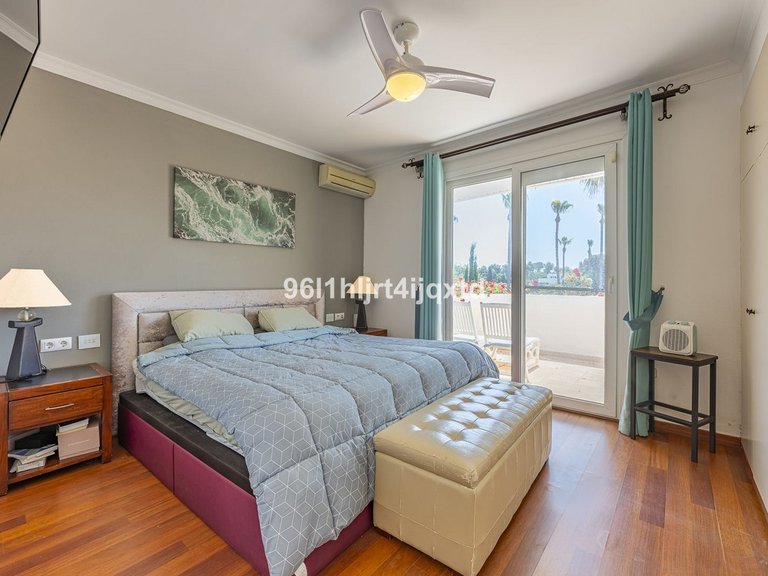 Villa for Sale in Sotogrande Costa, Cadiz 11