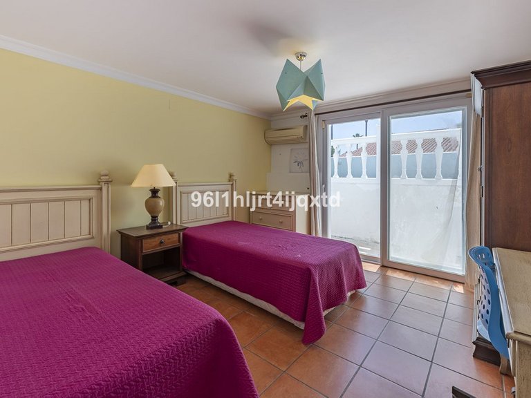 Villa for Sale in Sotogrande Costa, Cadiz 14