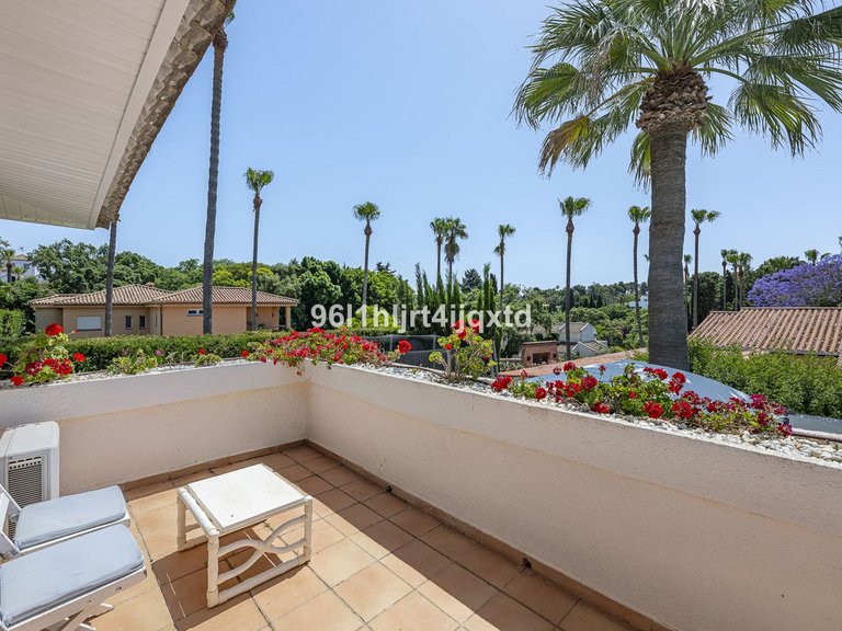Villa for Sale in Sotogrande Costa, Cadiz 25