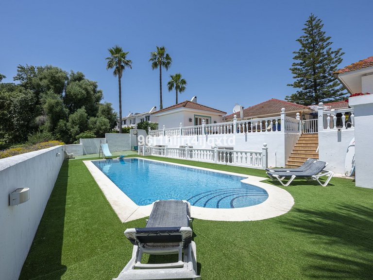 Villa for Sale in Sotogrande Costa, Cadiz 6