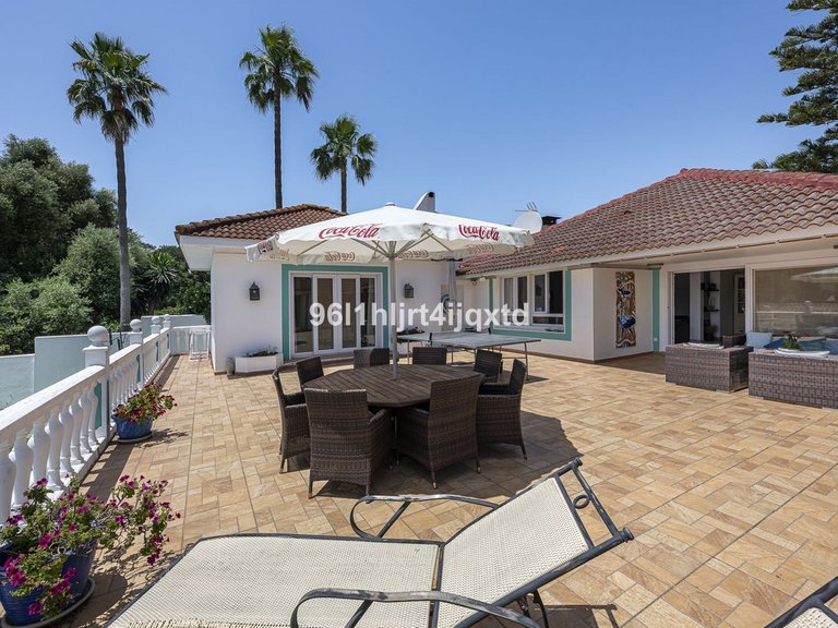 Villa for Sale in Sotogrande Costa, Cadiz 9
