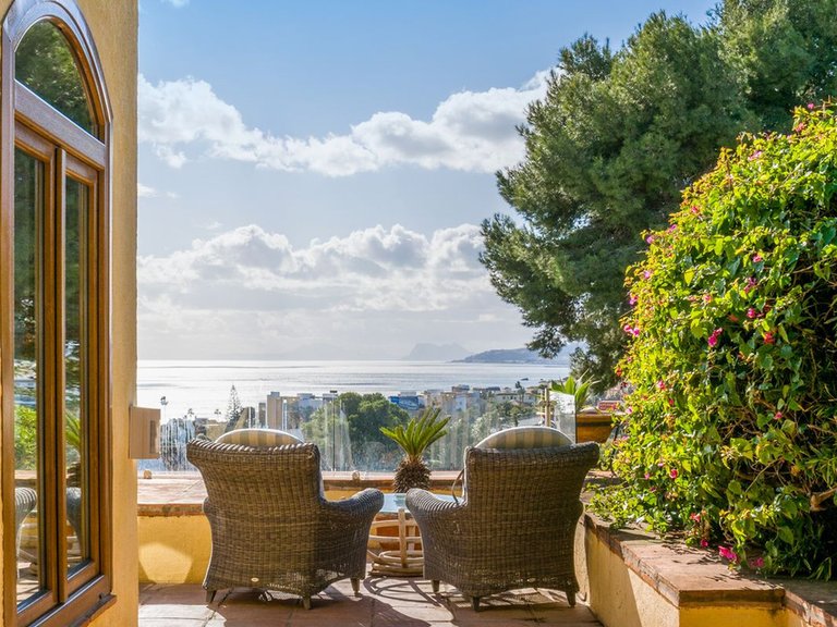Villa for Sale in Estepona, Malaga 28