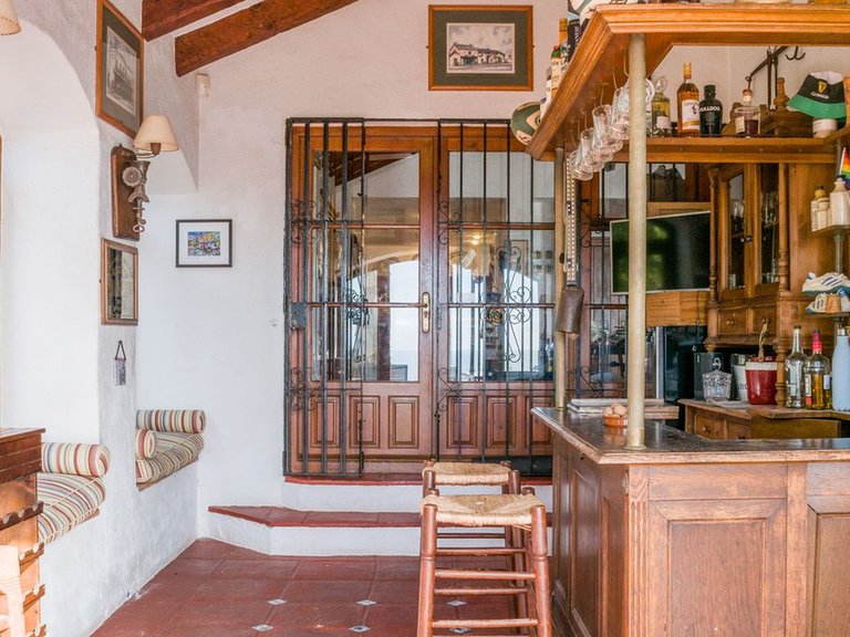 Villa for Sale in Estepona, Malaga 36