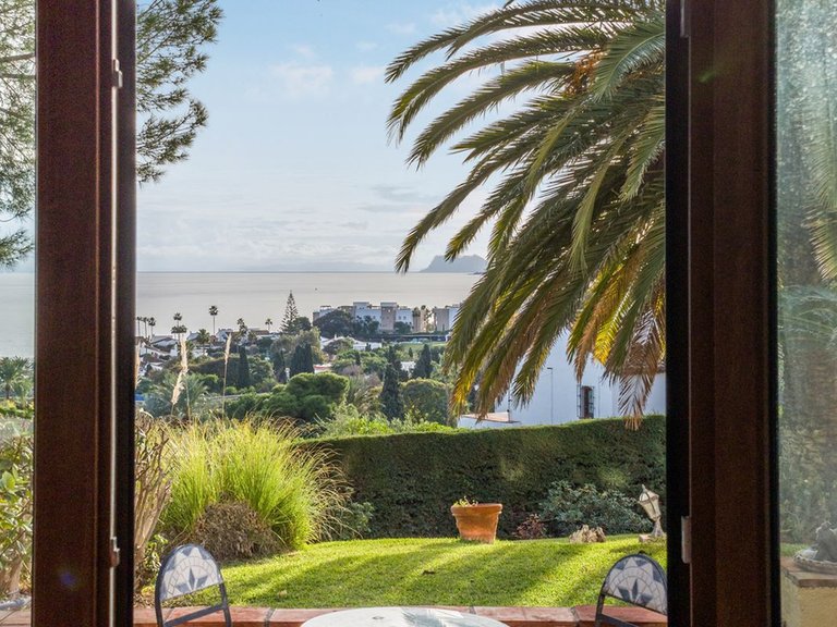 Villa for Sale in Estepona, Malaga 40