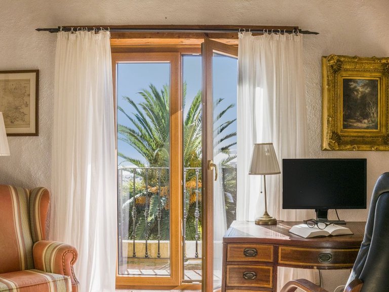 Villa for Sale in Estepona, Malaga 45