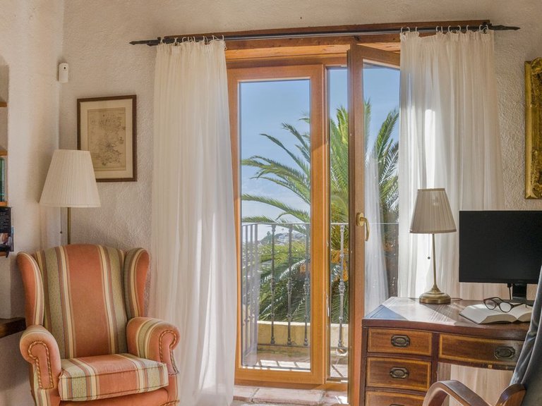 Villa for Sale in Estepona, Malaga 46