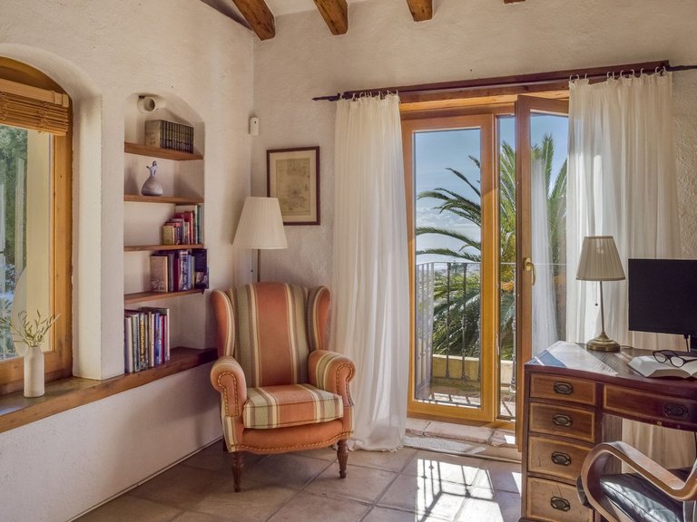 Villa for Sale in Estepona, Malaga 47