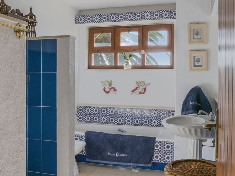 Villa for Sale in Estepona, Malaga 57