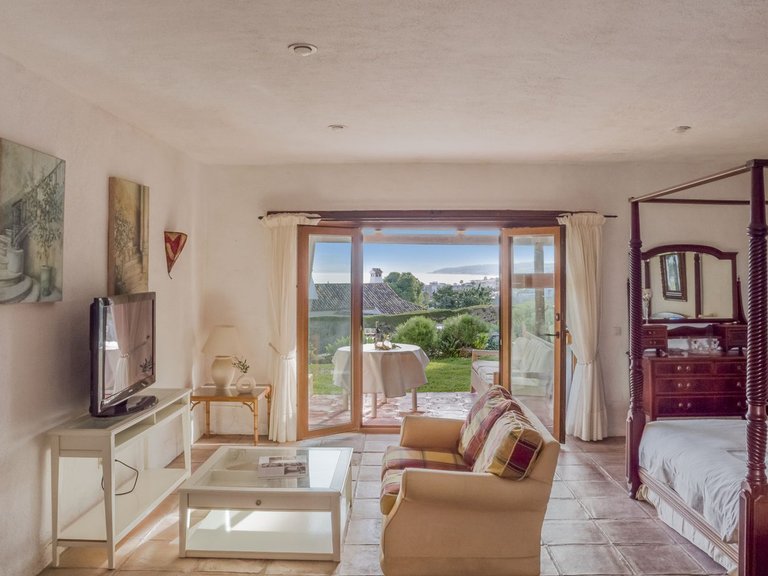 Villa for Sale in Estepona, Malaga 59