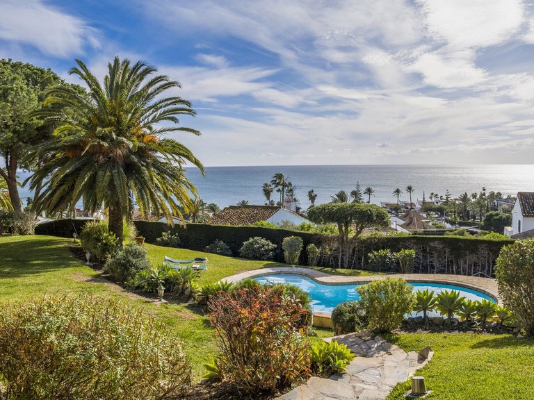 Villa for Sale in Estepona, Malaga 76