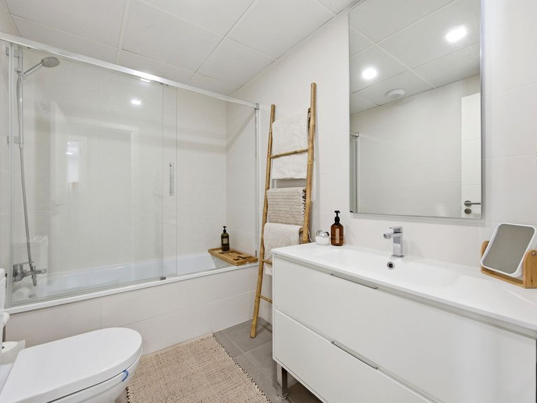 Apartment for Sale in Benalmadena, Malaga 22