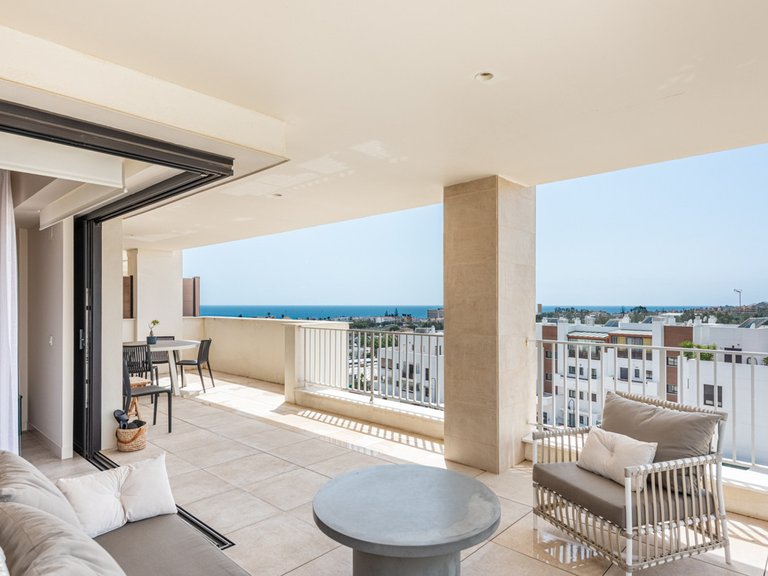Apartment for Sale in La Cala De Mijas, Malaga 1