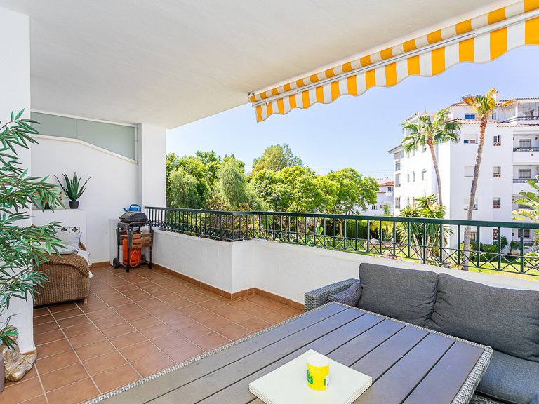 Apartment for Sale in Calahonda, Malaga 1