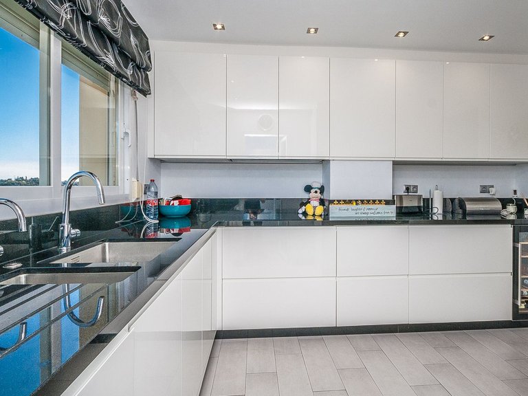 Apartment for Sale in Elviria, Malaga 12