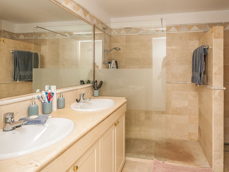 Apartment for Sale in Elviria, Malaga 8