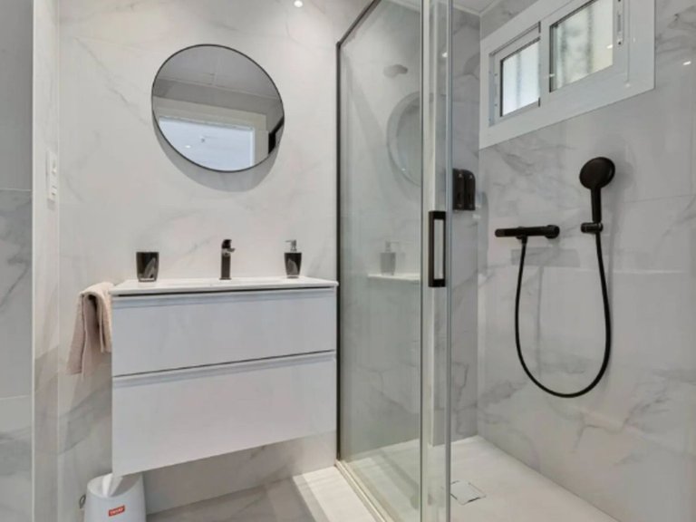 Apartment for Sale in Benalmadena Costa, Malaga 14
