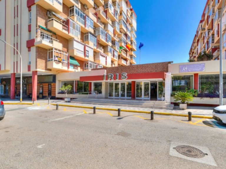 Apartment for Sale in Benalmadena Costa, Malaga 17