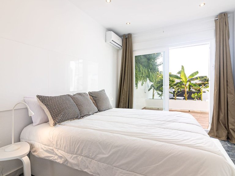 Villa for Sale in Benalmadena Costa, Malaga 16