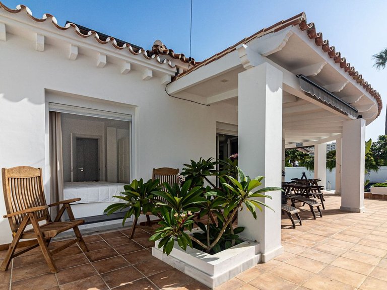 Villa for Sale in Benalmadena Costa, Malaga 2