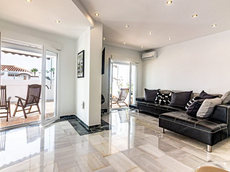 Villa for Sale in Benalmadena Costa, Malaga 8