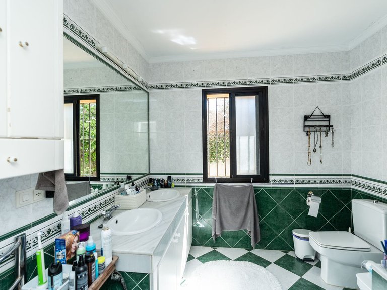 Villa for Sale in Marbesa, Malaga 15