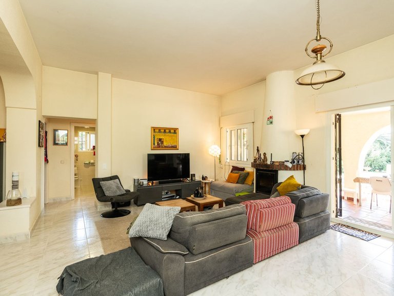 Villa for Sale in Marbesa, Malaga 5