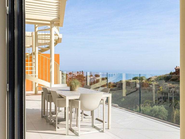Penthouse for Sale in Costa del Sol Benalmadena, Malaga 6