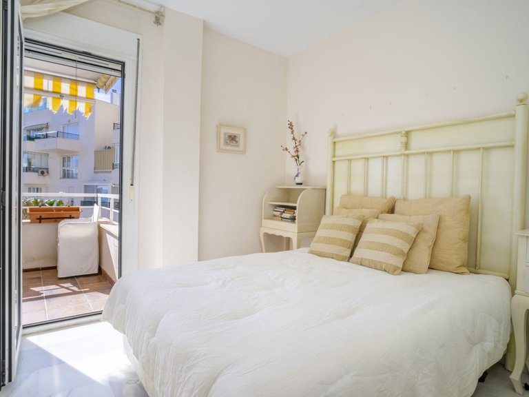Apartment for Sale in Benalmadena Costa, Malaga 10