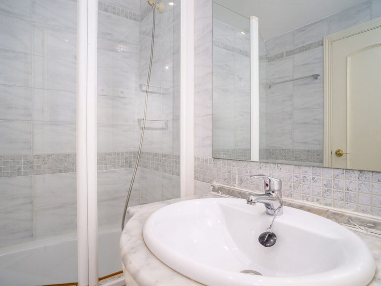 Apartment for Sale in Benalmadena Costa, Malaga 20