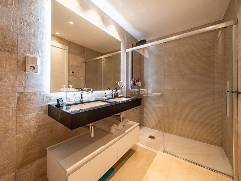 Apartment for Sale in Carvajal, Malaga 10